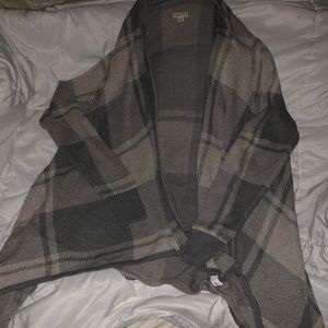 Merona Gray and White Sweater